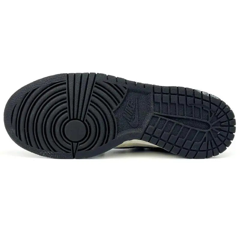 [Custom Peace and joy]Nike Dunk Low Wear-Resistant Low-Top Skateboard Shoes GS White Black