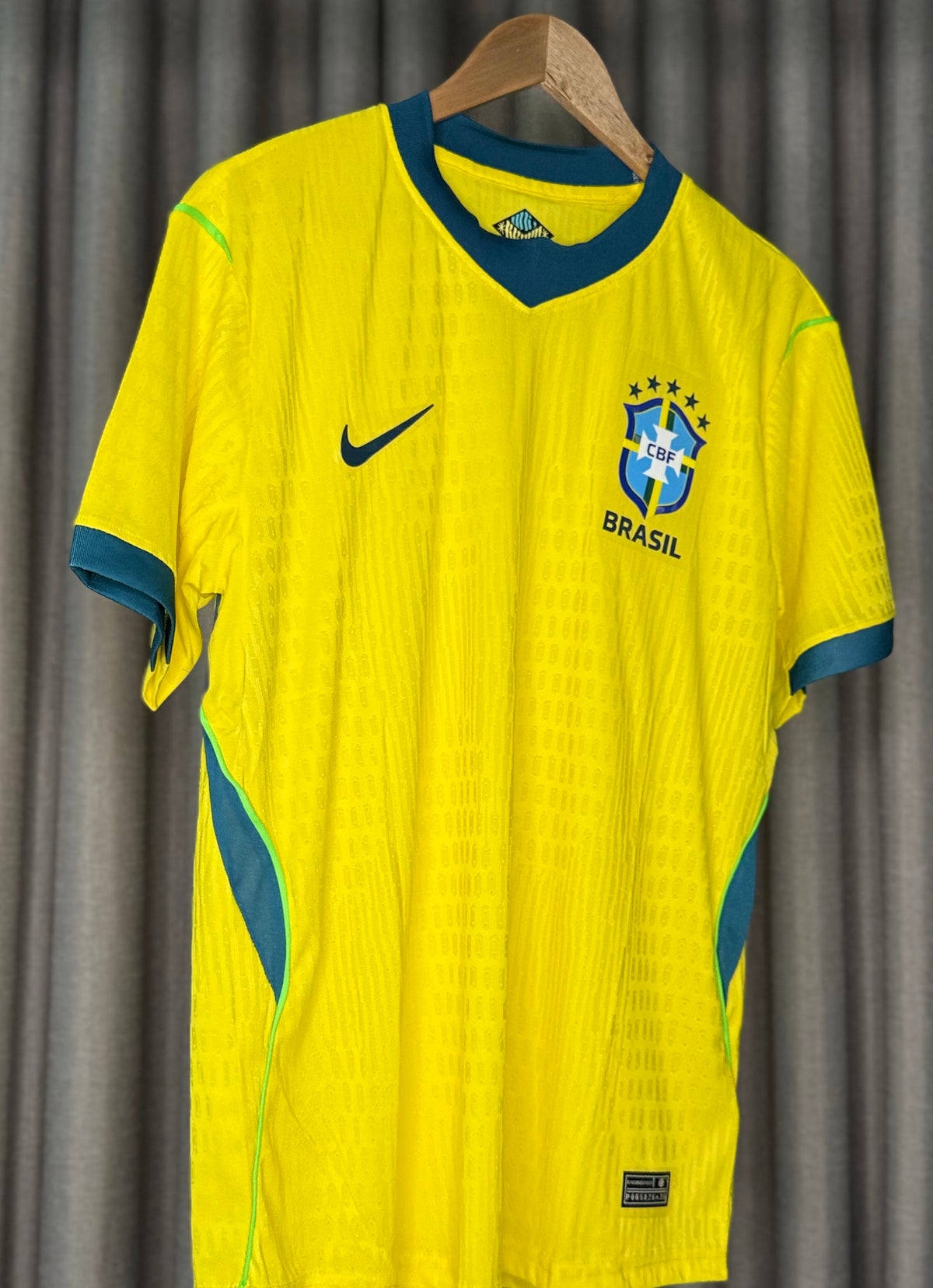 Brazil Home Jersey – Classic Yellow & Green 5-Star National Football T-Shirt