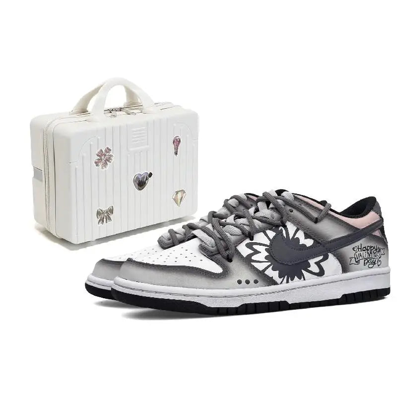 [Custom Valentine's Day]Nike Dunk Anti-Slip Wear-Resistant Low-Top Skateboard Shoes GS Gray White Pink