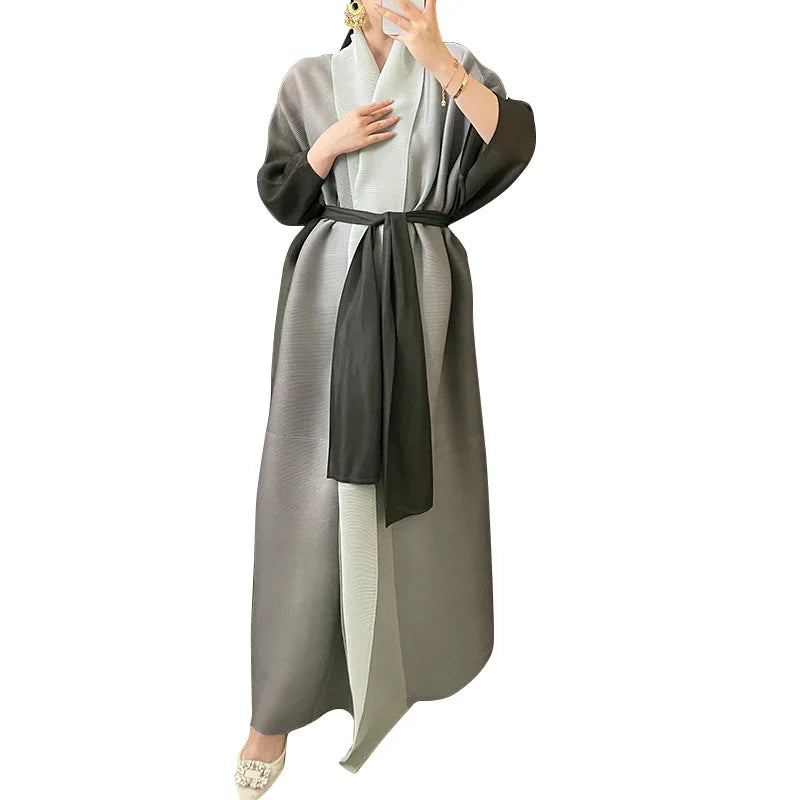 Wind Coat for Women 2024 Autumn New Style Gradient Color, Plus Fat and Enlarged Bat Sleeves, Scarf Style Long Outerwear