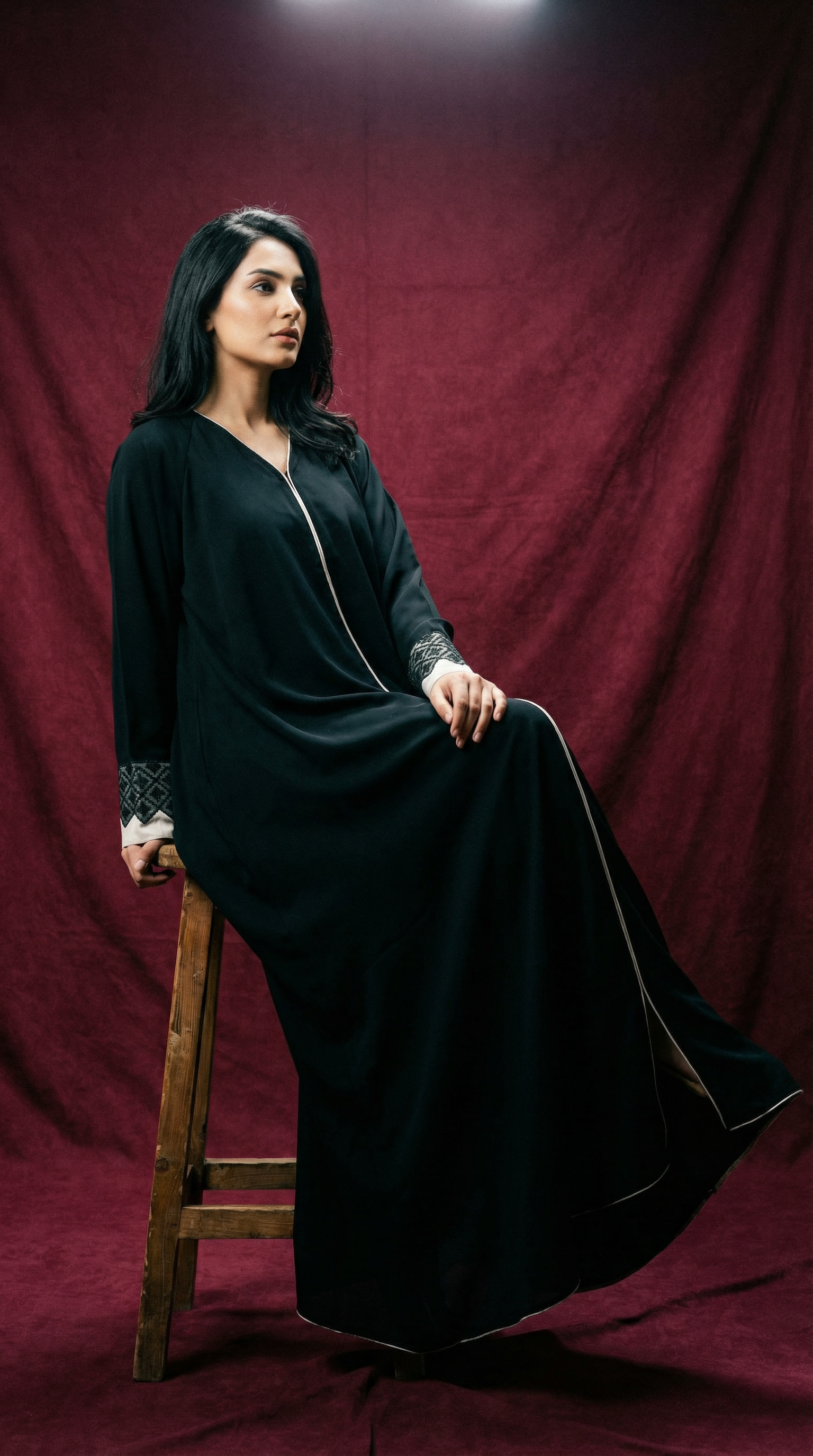 Midnight Onyx Umbrella Flare Abaya | A04 - Raakaat
